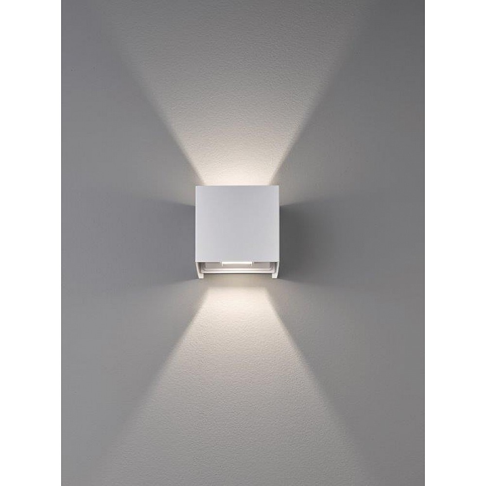 Απλίκα Φωτιστικό Τοίχου Wall Λευκό Ματ IP44 10x10 Απλίκα Φωτιστικό Τοίχου Wall Λευκό Ματ IP44 10x10