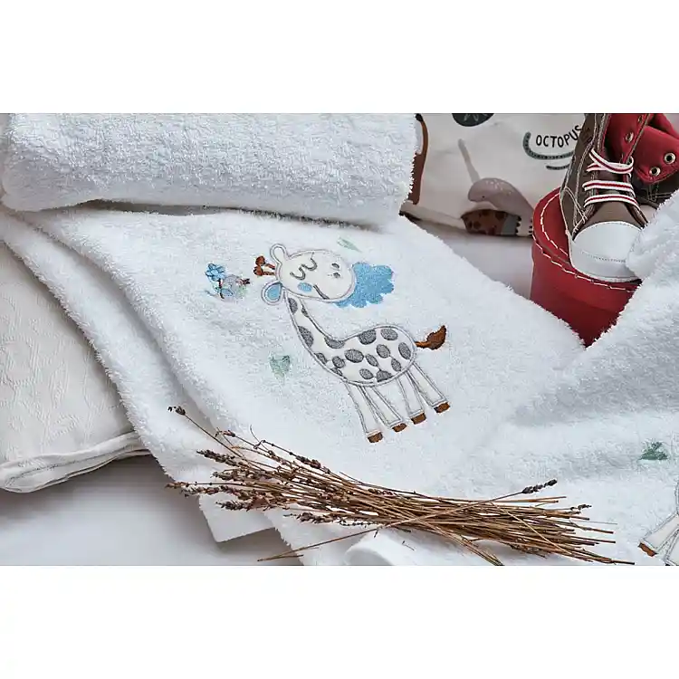 Πετσέτες Σετ με κέντημα Giraffe Blue - 50x90,75x150 με κέντημα