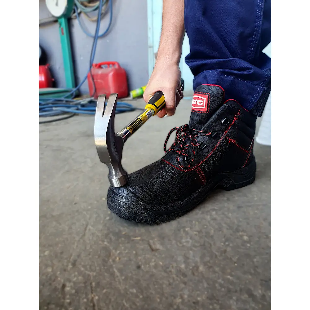 Μποτάκι δερμάτινο S3 αδιάβροχο μαύρο Νο.46 BSH102