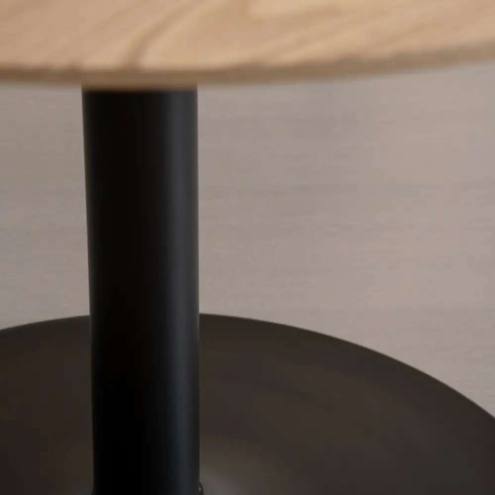 LIBERTA METRO ΤΡΑΠΕΖΙ OAK 120x120x75cm