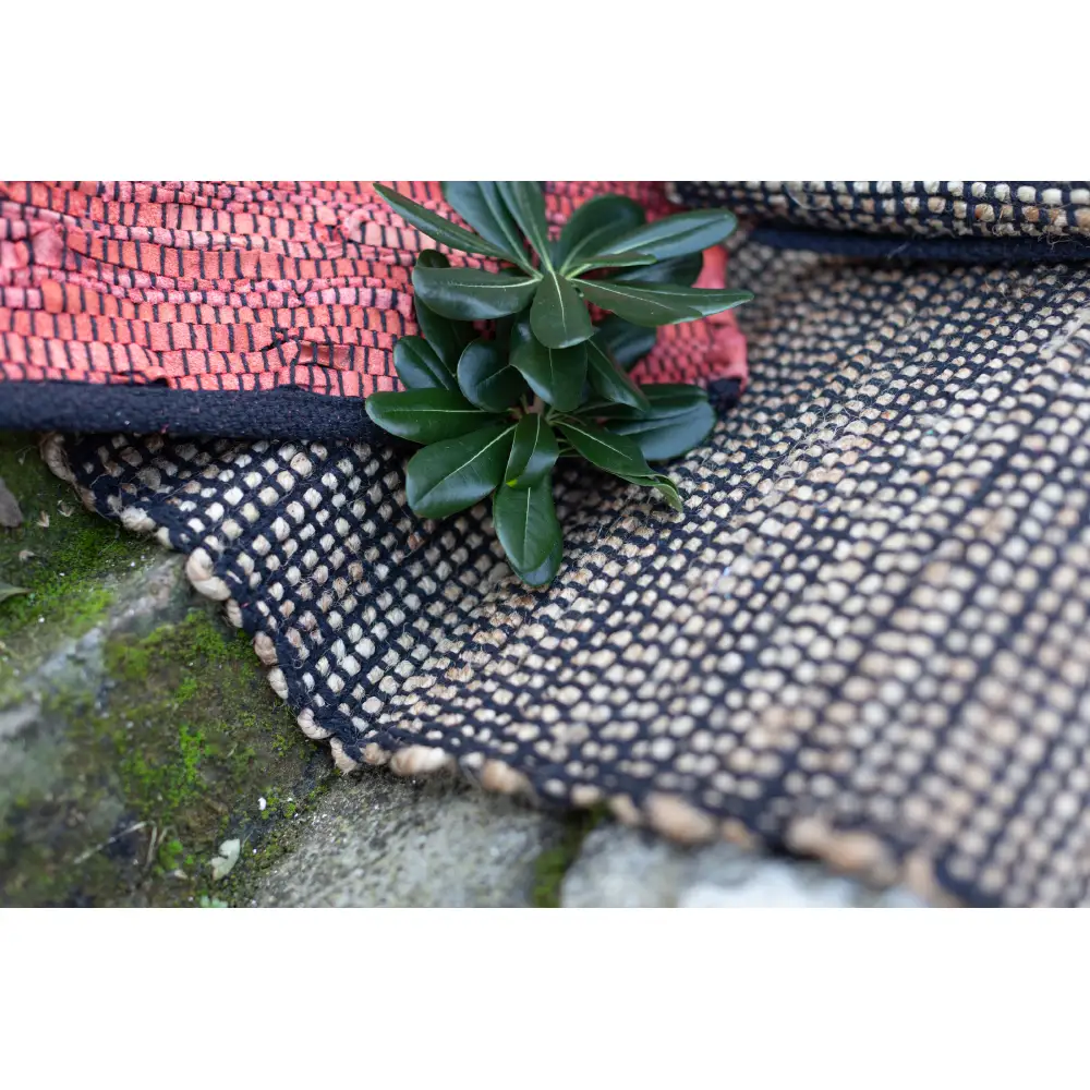 LIBERTA EARTH ΧΑΛΙ ΔΙΑΔΡΟΜΟΥ 70x150cm ΓΙΟΥΤΑ ΜΠΕΖ ΜΑΥΡΟ ΒΑΜΒΑΚΙ