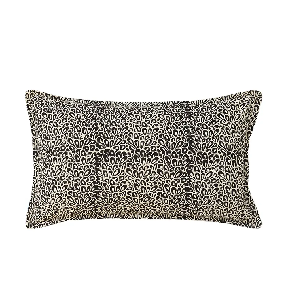 LIBERTA BLACK PEARL ΔΙΑΚΟΣΜΗΤΙΚΟ ΜΑΞΙΛΑΡΙ 40x60cm ΒΑΜΒΑΚΙ ΜΑΥΡΟ ΛΕΥΚΟ ΒΙΣΚΟΖΗ