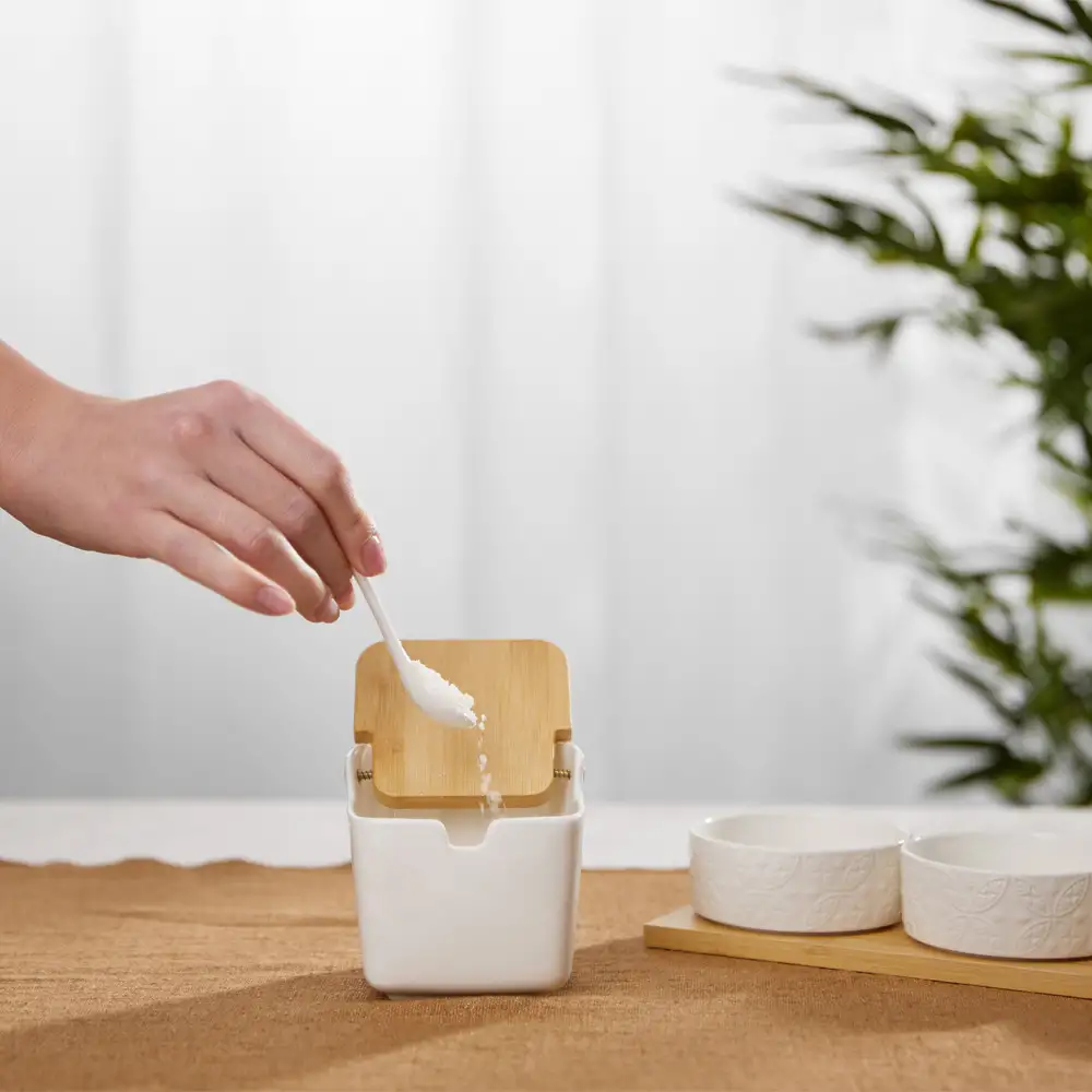 LIBERTA CURVE ΔΟΧΕΙΟ ΑΠΟΘΗΚΕΥΣΗΣ ΜΕ ΚΑΠΑΚΙ 10x10x9cm ΠΟΡΣΕΛΑΝΗ ΛΕΥΚΟ ΦΥΣΙΚΟ BAMBOO