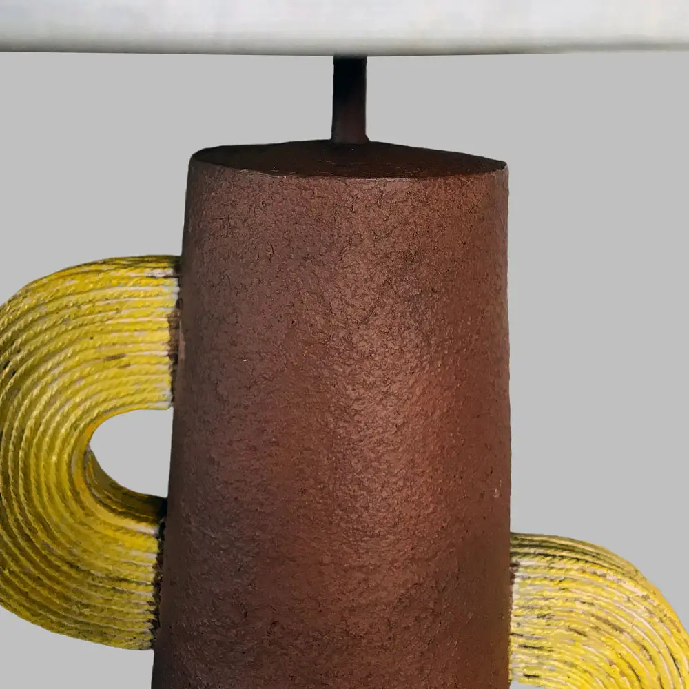 LIBERTA HATCUS ΦΩΤΙΣΤΙΚΟ ΕΠΙΤΡΑΠΕΖΙΟ 30.7x30.7x52.5cm POLYRESIN TERRACOTTA ΥΦΑΣΜΑ ΛΕΥΚΟ