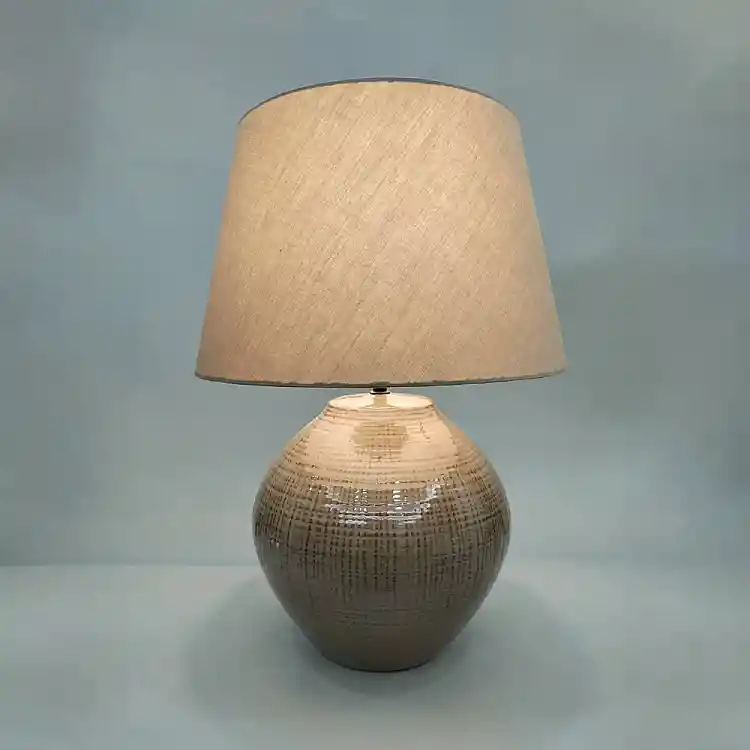 LIBERTA MIO ΦΩΤΙΣΤΙΚΟ ΕΠΙΤΡΑΠΕΖΙΟ 33x33x46cm ΚΕΡΑΜΙΚΟ ΚΑΦΕ ΜΠΕΖ ΥΦΑΣΜΑ ΚΑΦΕ ΜΠΕΖ