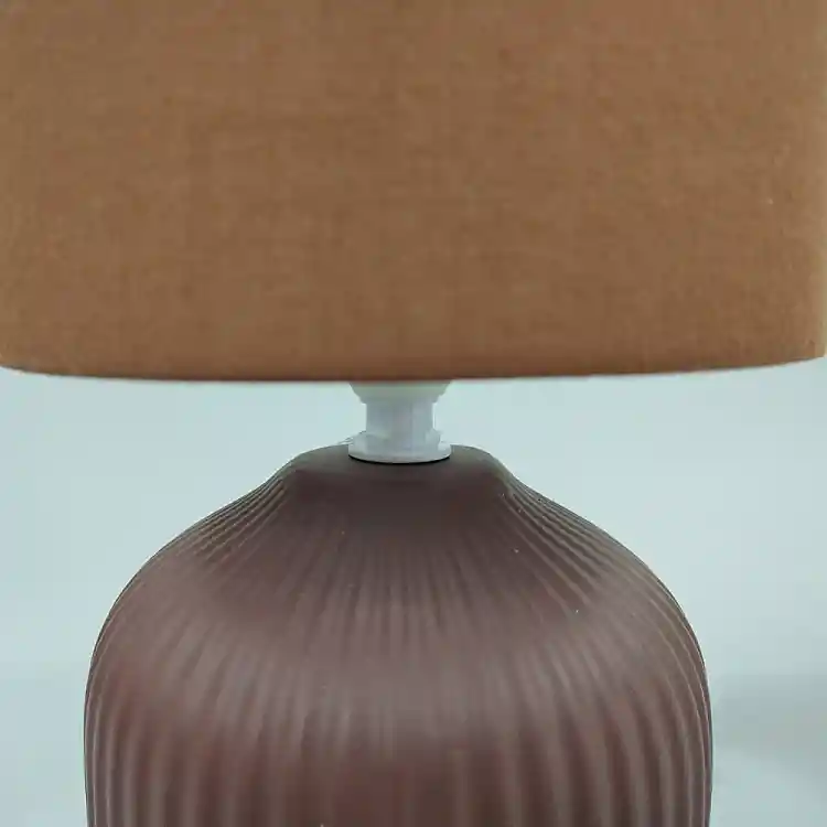 LIBERTA RIVO ΦΩΤΙΣΤΙΚΟ ΕΠΙΤΡΑΠΕΖΙΟ 14x15x31cm ΚΕΡΑΜΙΚΟ ΚΑΦΕ ΣΚΟΥΡΟ ΥΦΑΣΜΑ ΚΑΦΕ ΣΚΟΥΡΟ