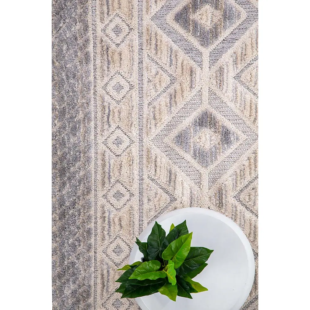 Χαλί La Casa 712B WHITE L.GRAY Royal Carpet - 160 x 230 cm Χαλί La Casa 712B WHITE L.GRAY Royal Carpet - 160 x 230 cm