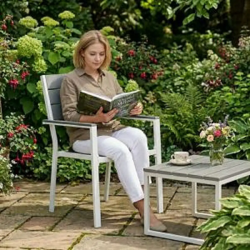 MultiGarden Σετ 2 καρεκλών κήπου για βεράντα ή μπαλκόνι, από ατσάλι και HDPE, σε γκρι και λευκό χρώμα MultiGarden YC-051KD-4-5