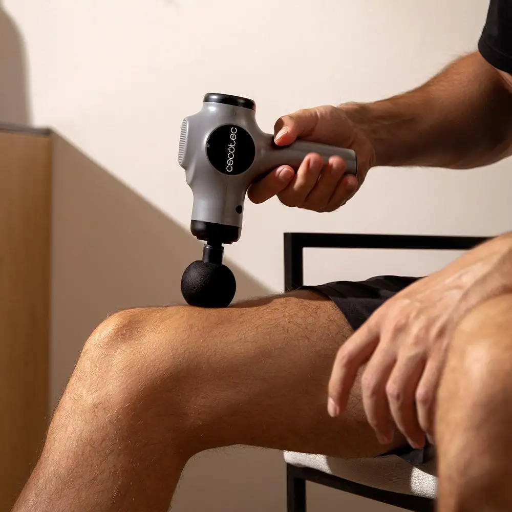 Cecotec Πιστόλι Μασάζ SkinCare με 99 επίπεδα έντασης, 4 κεφαλές, Ελαφρύ και συμπαγές, με θήκη αποθήκευσης. CEC-116295