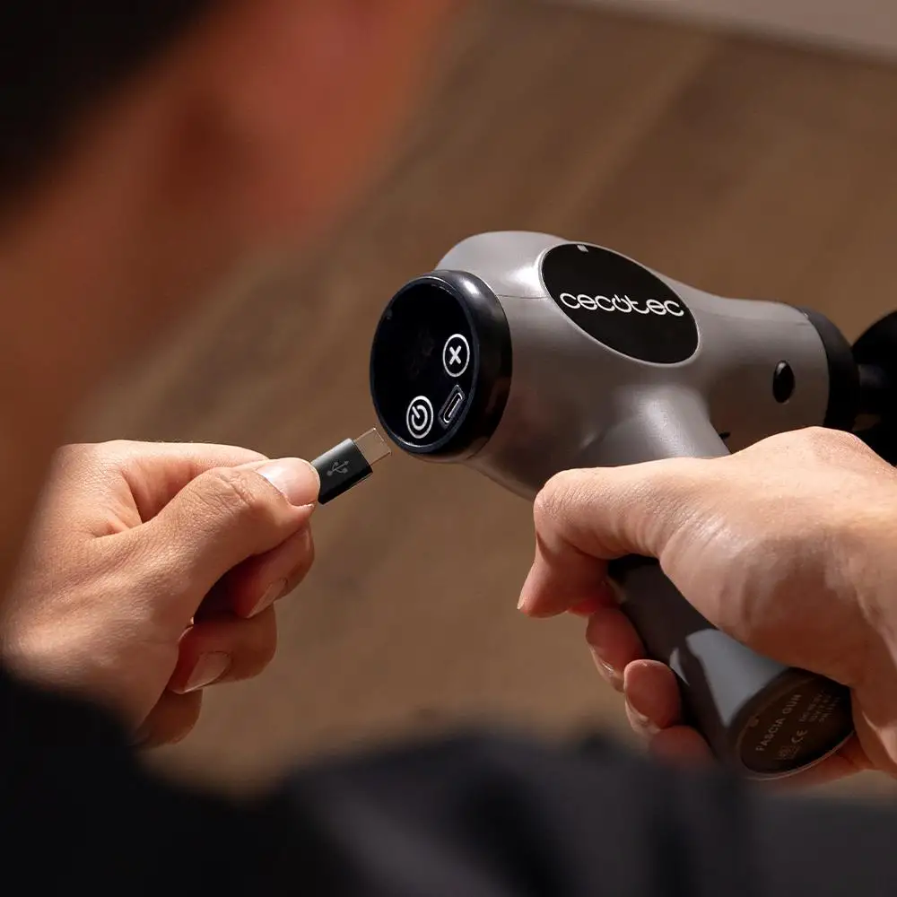 Cecotec Πιστόλι Μασάζ SkinCare με 99 επίπεδα έντασης, 4 κεφαλές, Ελαφρύ και συμπαγές, με θήκη αποθήκευσης. CEC-116295