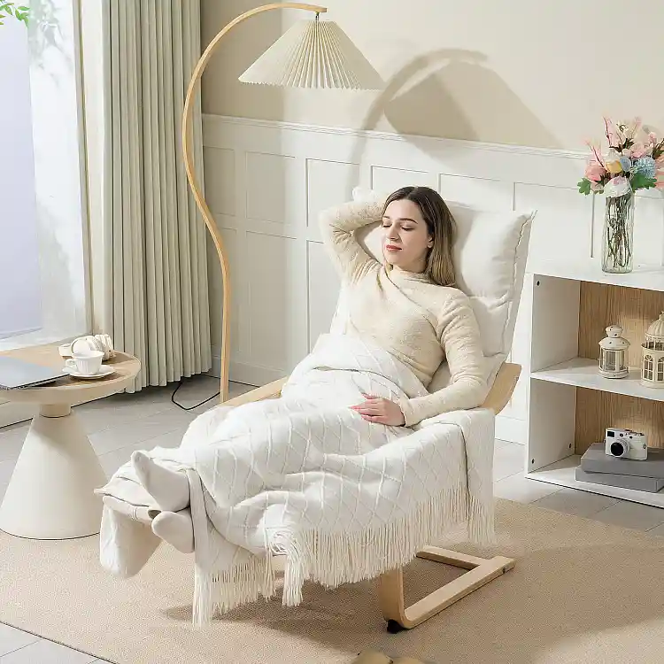 HOMCOM Πολυθρόνα Relax με Ξύλινο Σκελετό, Βελούδινη Επένδυση και Ρυθμιζόμενο Υποπόδιο, Κρεμ 83B-278V00CW