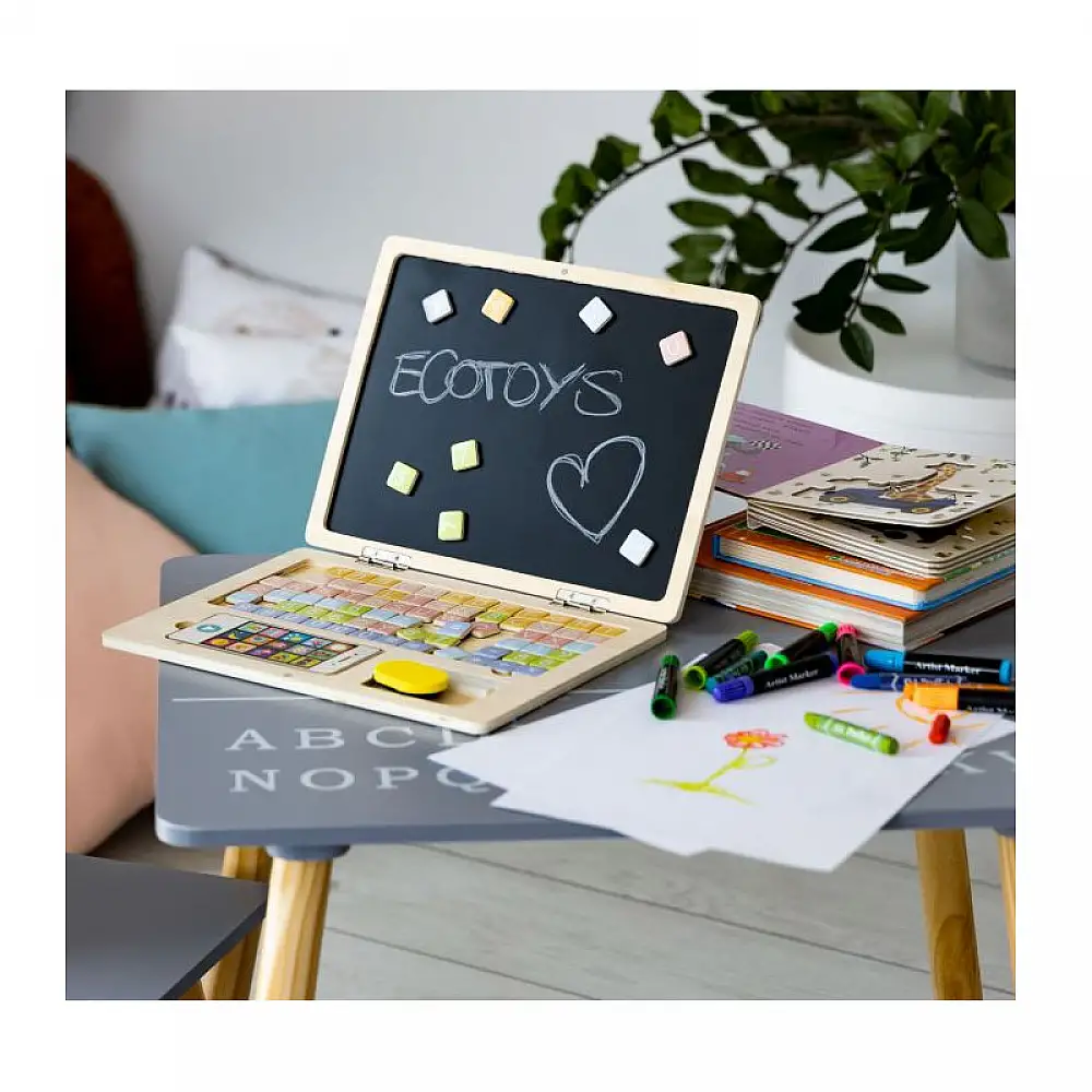 Ξύλινο Εκπαιδευτικό Παιδικό Μαγνητικό Laptop με Αξεσουάρ Χρώματος Καφέ Ανοιχτό Ecotoys G068-ECO_STANDART
