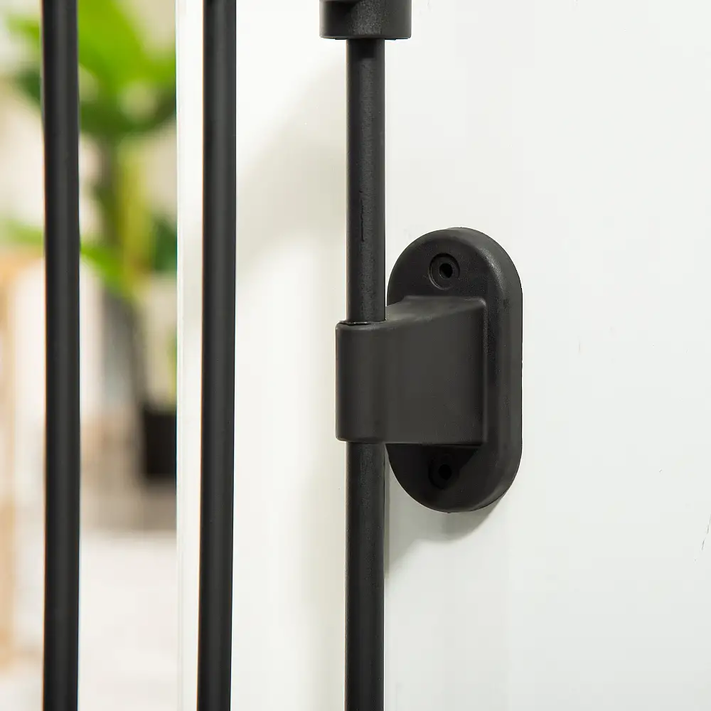 Πτυσσόμενη ατσάλινη πύλη ασφαλείας PawHut, φράγμα σκύλου με σύστημα αυτόματου κλεισίματος και κλειδώματος - Μαύρο D06-125BK