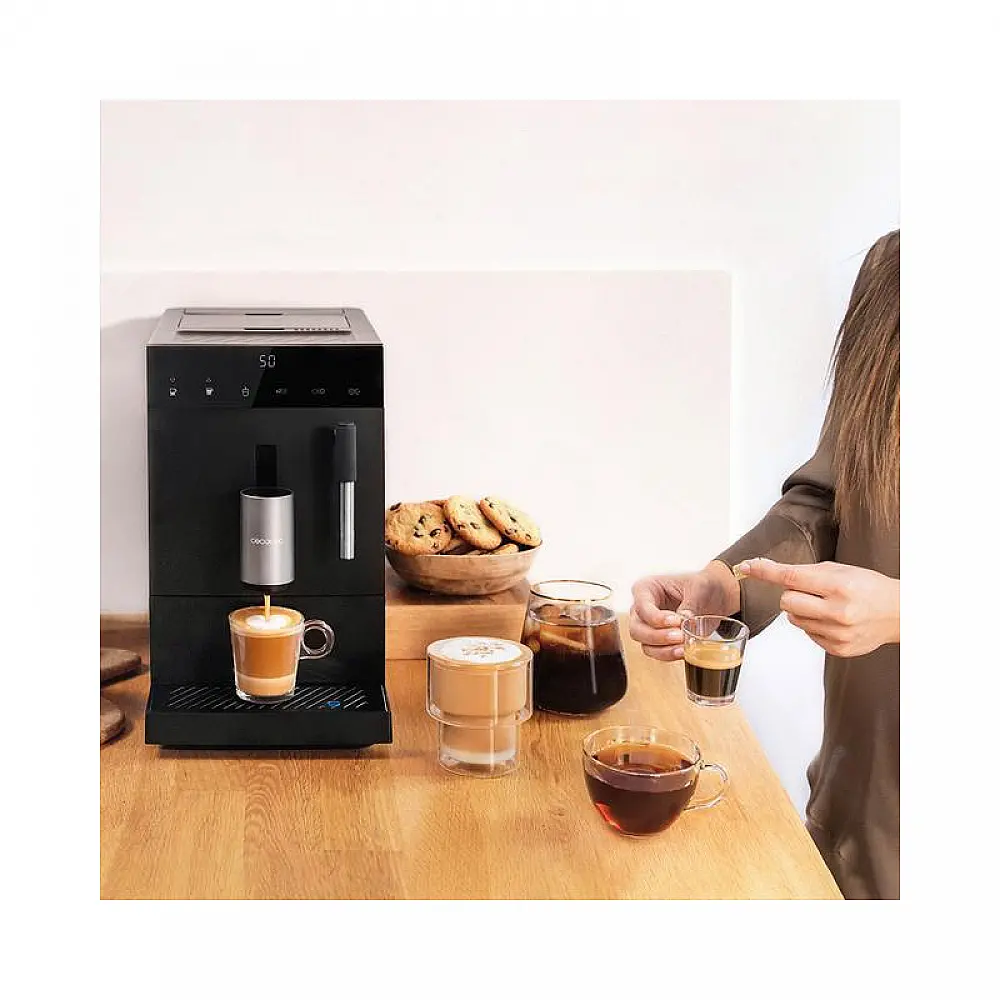 Υπεραυτόματη Καφετιέρα Espresso Cremmaet Compact Steam 19 Bar με Μύλο Άλεσης Καφέ Cecotec CEC-01637 Υπεραυτόματη Καφετιέρα Espresso Cremmaet Compact Steam 19 Bar με Μύλο Άλεσης Καφέ Cecotec CEC-01637