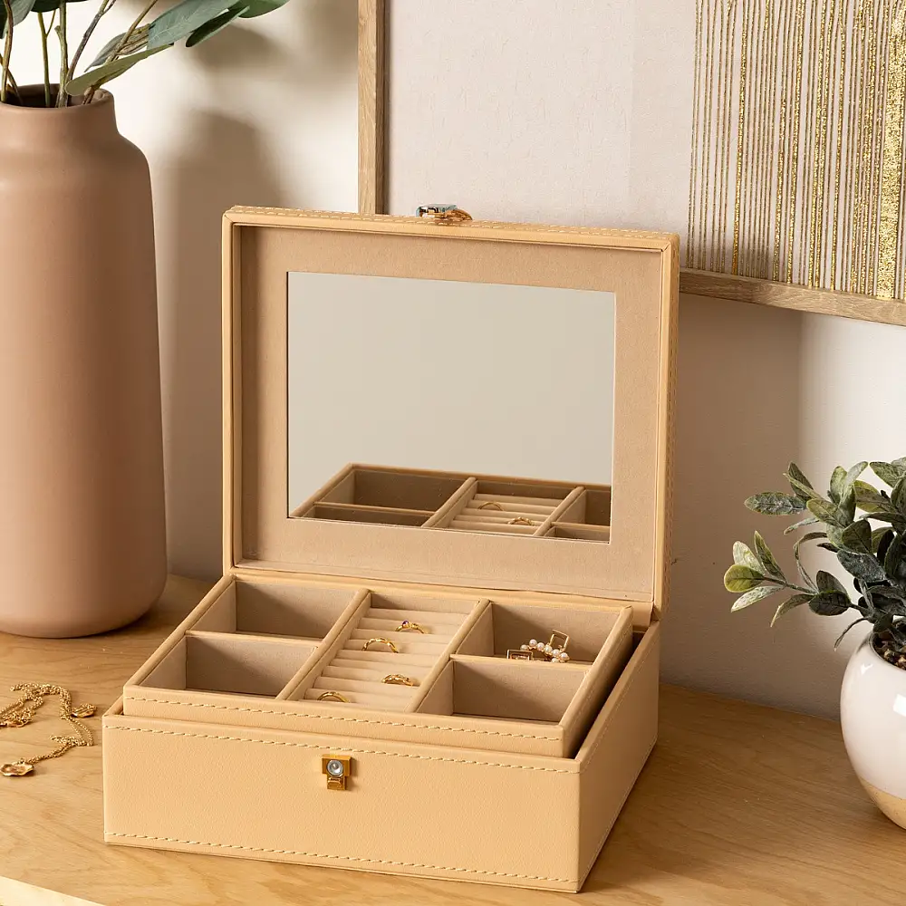 Atmosphera  Ξύλινη Μπιζουτίερα Κοσμηματοθήκη "Hanifa" με Καθρέφτη
Μπεζ,  204032