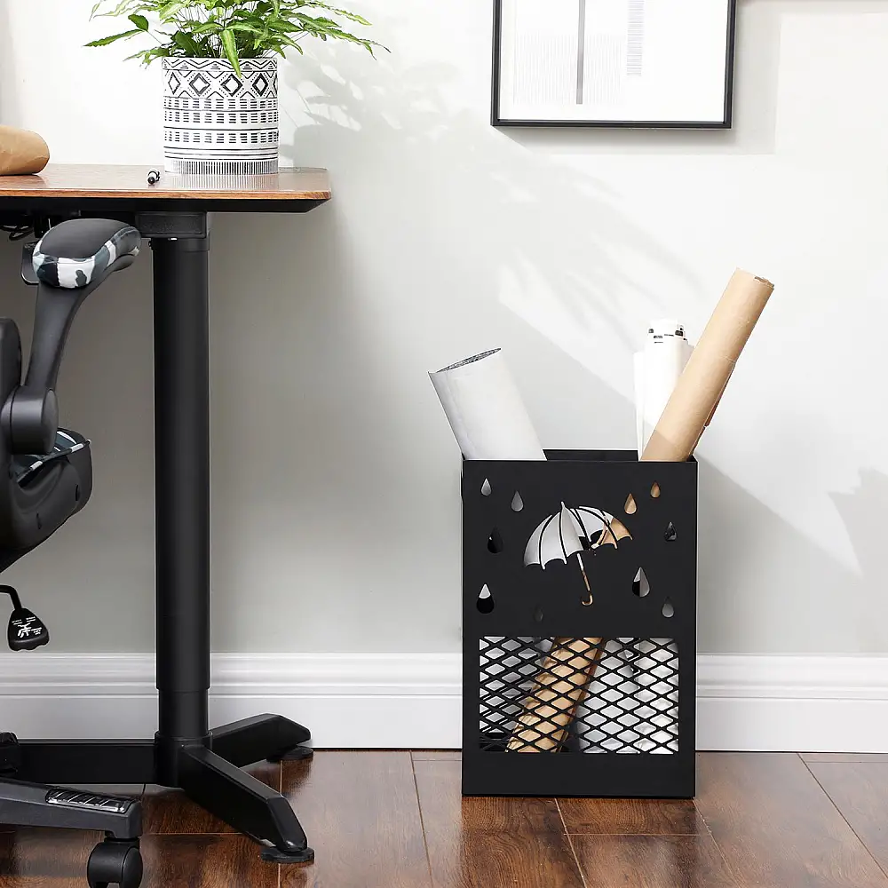SONGMICS Κομψή Μεταλλική Ομπρελοθήκη με Αφαιρούμενο Δίσκο και 4 Γάντζους Μαύρο, 19 x 19 x 49 cm,LUC004B01 