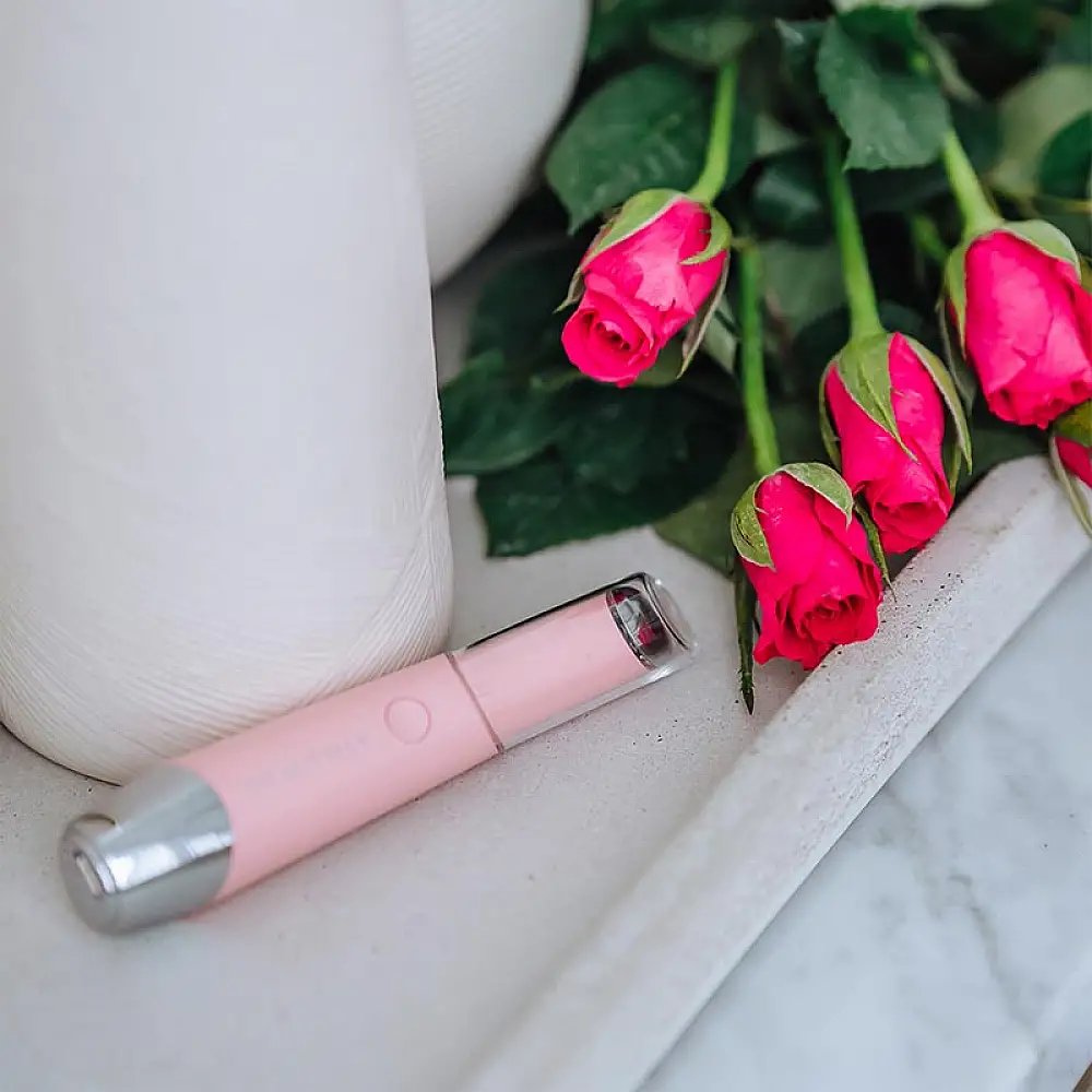 Μίνι Συσκευή Αντιγήρανσης Ματιών / Χειλιών Με Δονήσεις, Φωτοθεραπεία, Ionization και Θερμοθεραπεία Ροζ 5903003700319 BEAUTIFLY