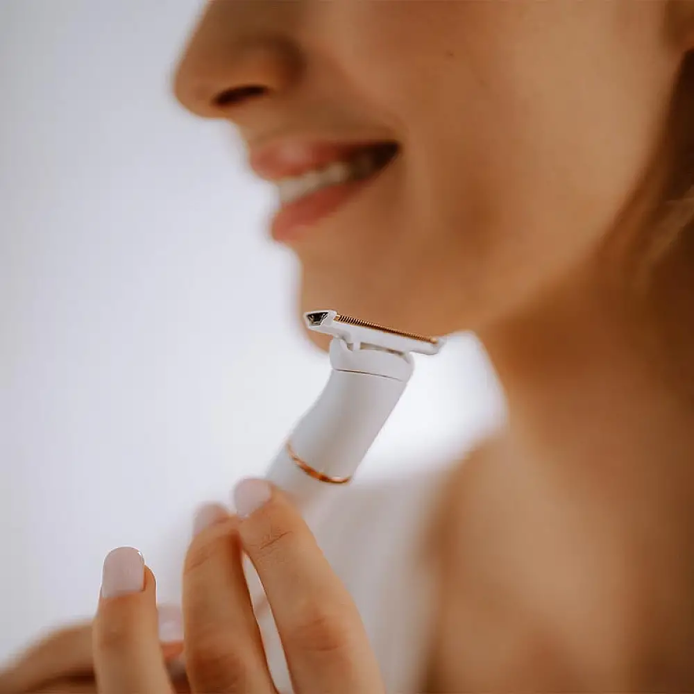 Επαναφορτιζόμενη Ξυριστική Μηχανή με 4 Επιχρυσωμένες Κεφαλές 24 Καρατίων 5903003701293 BEAUTIFLY