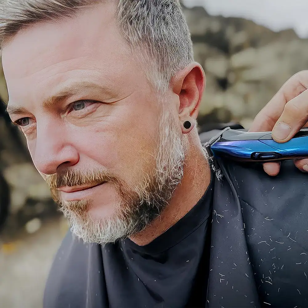 Επαγγελματικό Τρίμερ Ρεύματος -Επαναφορτιζόμενο με 4 Χτενάκια Μπλε 561561 ANDIS