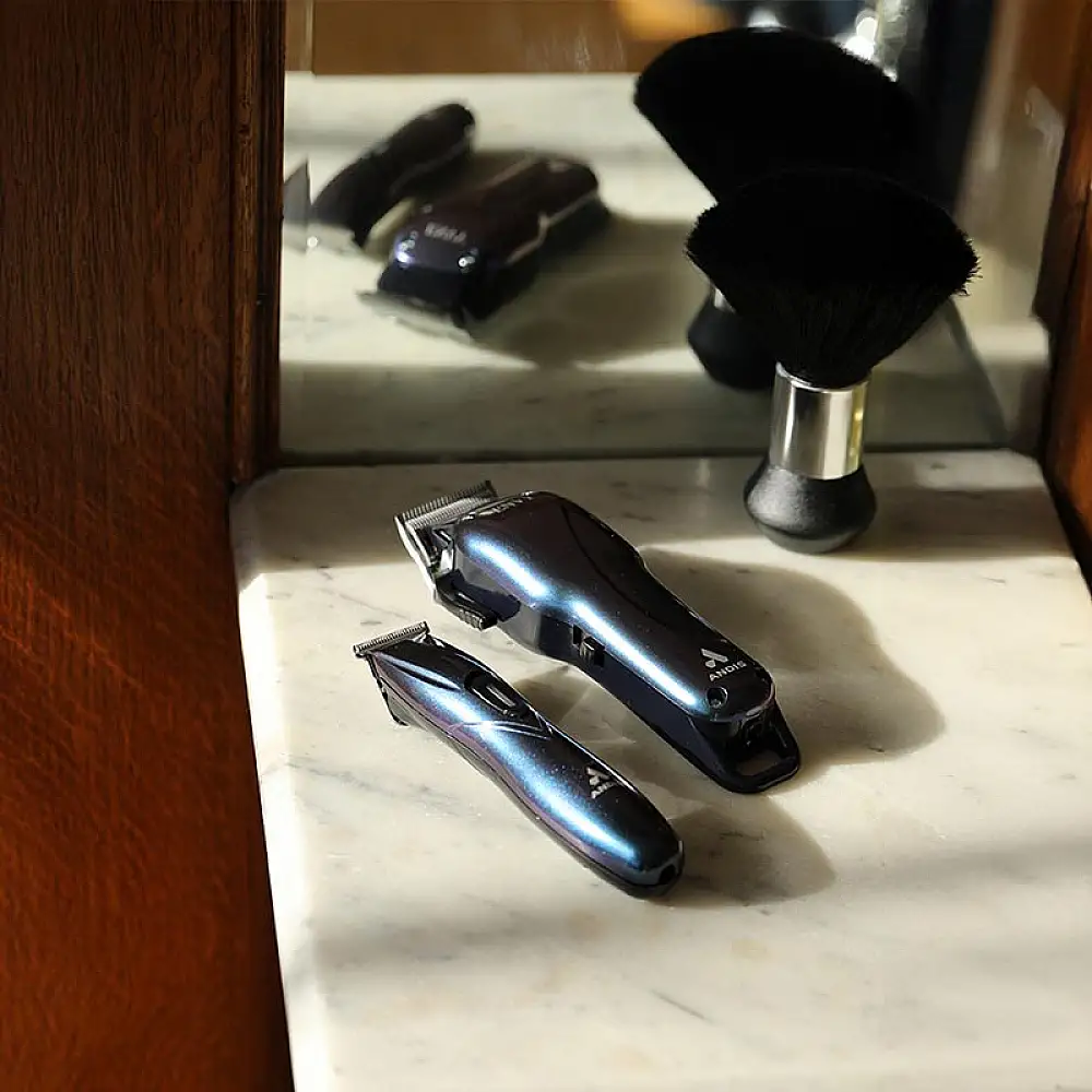 Σετ Επαγγελματική Κουρευτική & Τρίμερ Ρεύματος - Επαναφορτιζόμενο με 11 Χτενάκια Galaxy 561563 ANDIS