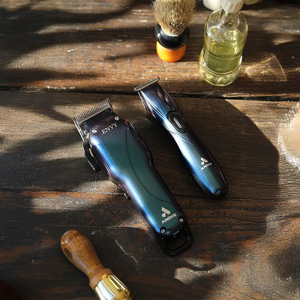 Σετ Επαγγελματική Κουρευτική & Τρίμερ Ρεύματος - Επαναφορτιζόμενο με 11 Χτενάκια Galaxy 561563 ANDIS