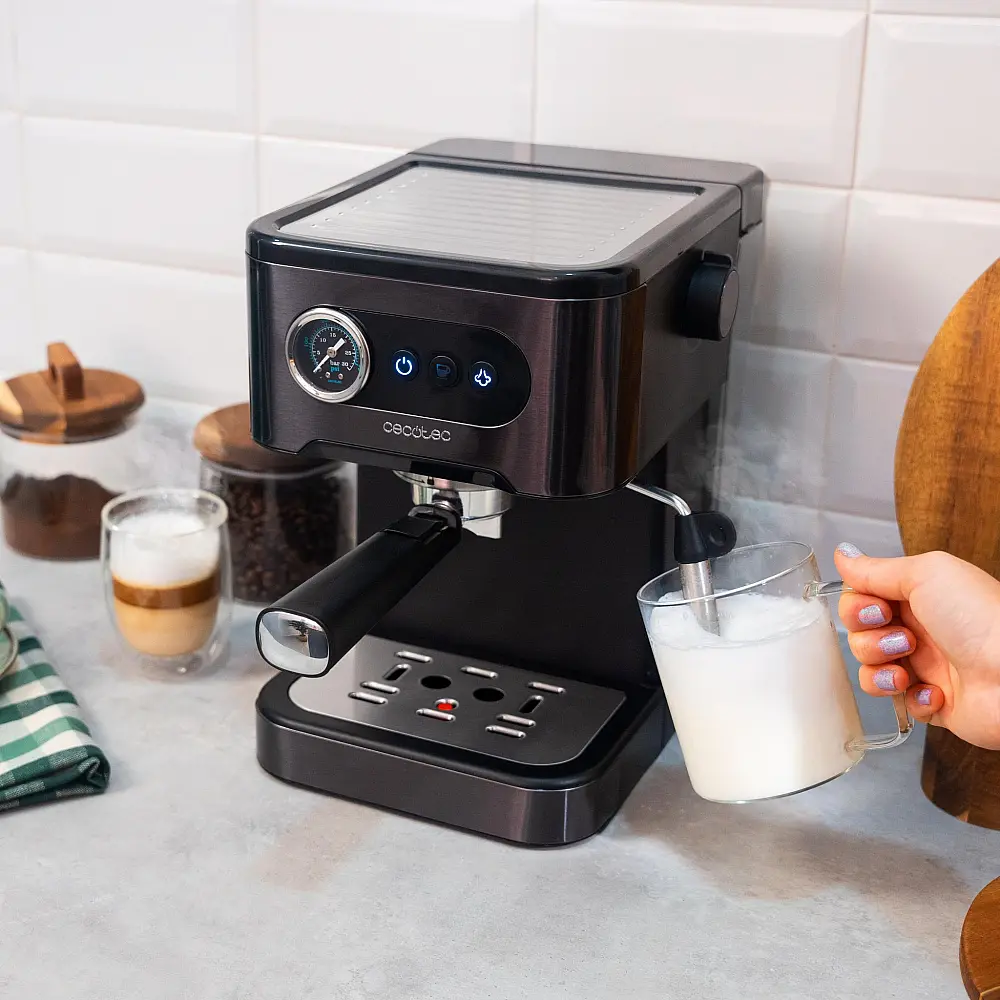 Cecotec Μηχανή Καφέ για Espresso και Cappuccino Power Espresso 20 Pro Latte, 20 Bar και Προσανατολιζόμενο Ατμοποιητή.