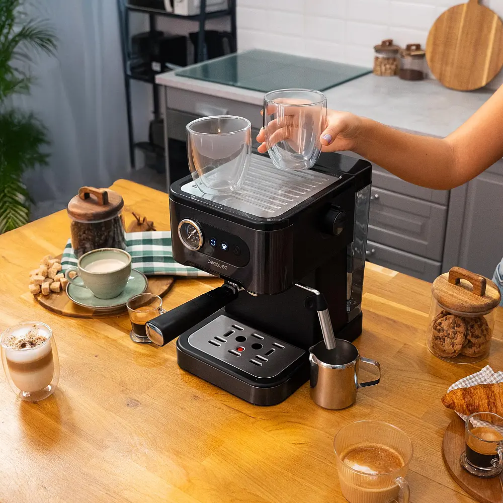 Cecotec Μηχανή Καφέ για Espresso και Cappuccino Power Espresso 20 Pro Latte, 20 Bar και Προσανατολιζόμενο Ατμοποιητή.