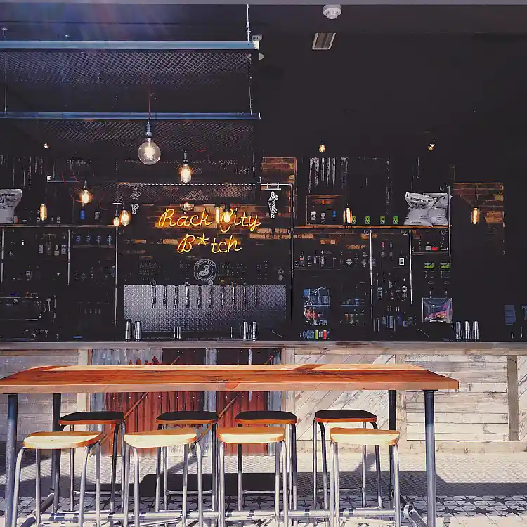 Βάσεις Bar